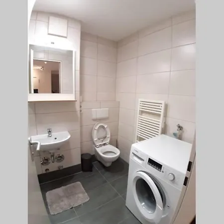 Апартаменты Lea Luxus-3-raum-wohnung Mit Tiefgarage